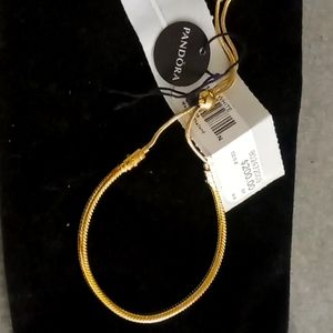 Beautiful drawstring bracelet